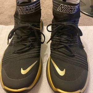 Nike Mens Free Train Virtue Black and Gold running sneakers Size 12